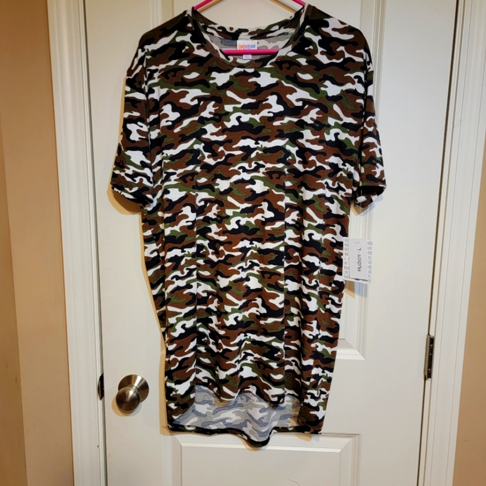 NWT camo shirt